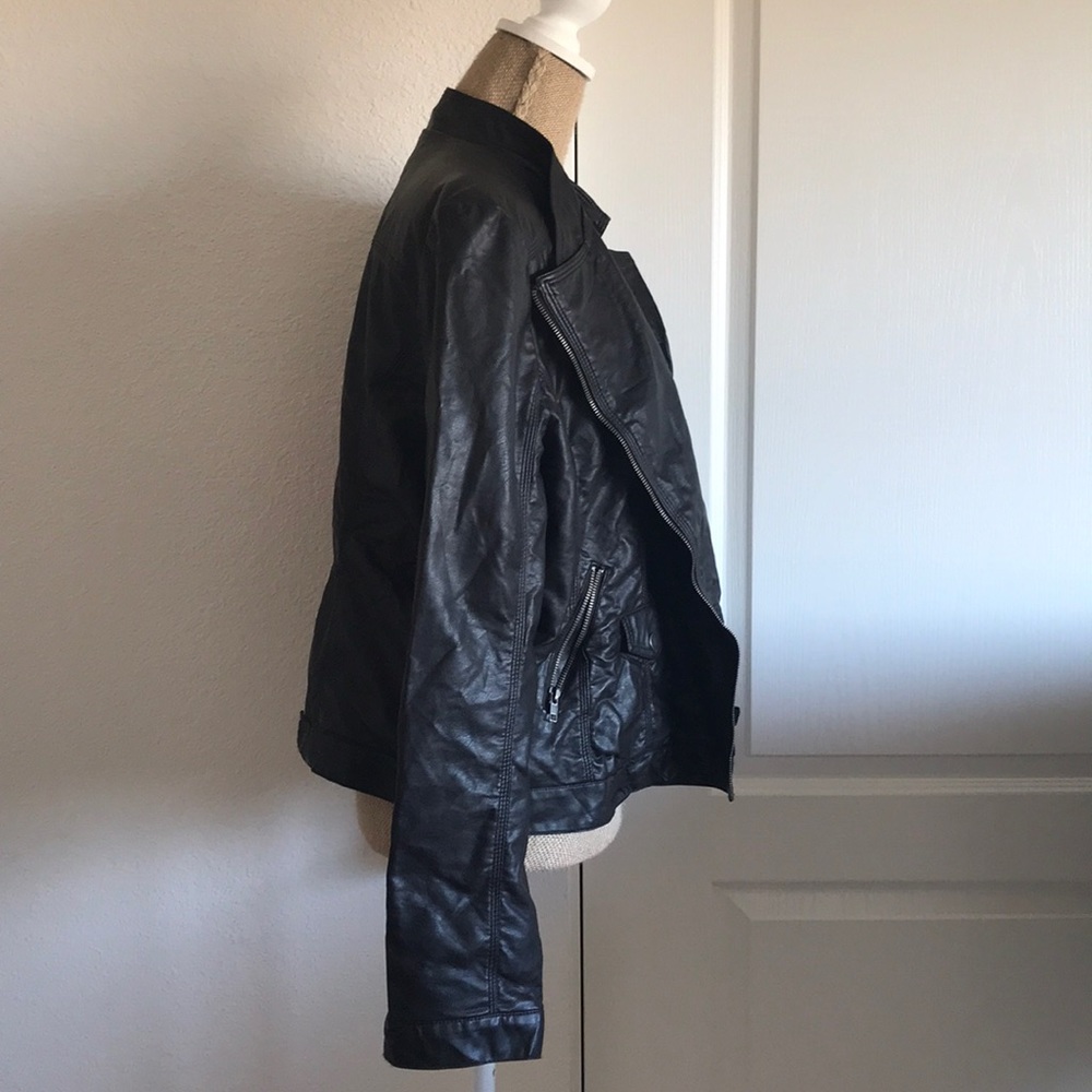 Moto jacket - Picture 2 of 5